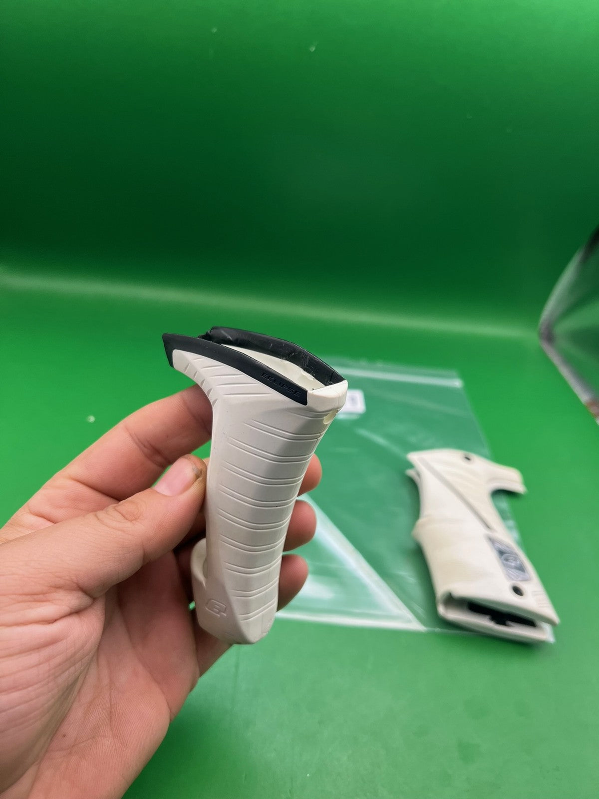Planet Eclipse Ego LV1 Grip Kit White Black