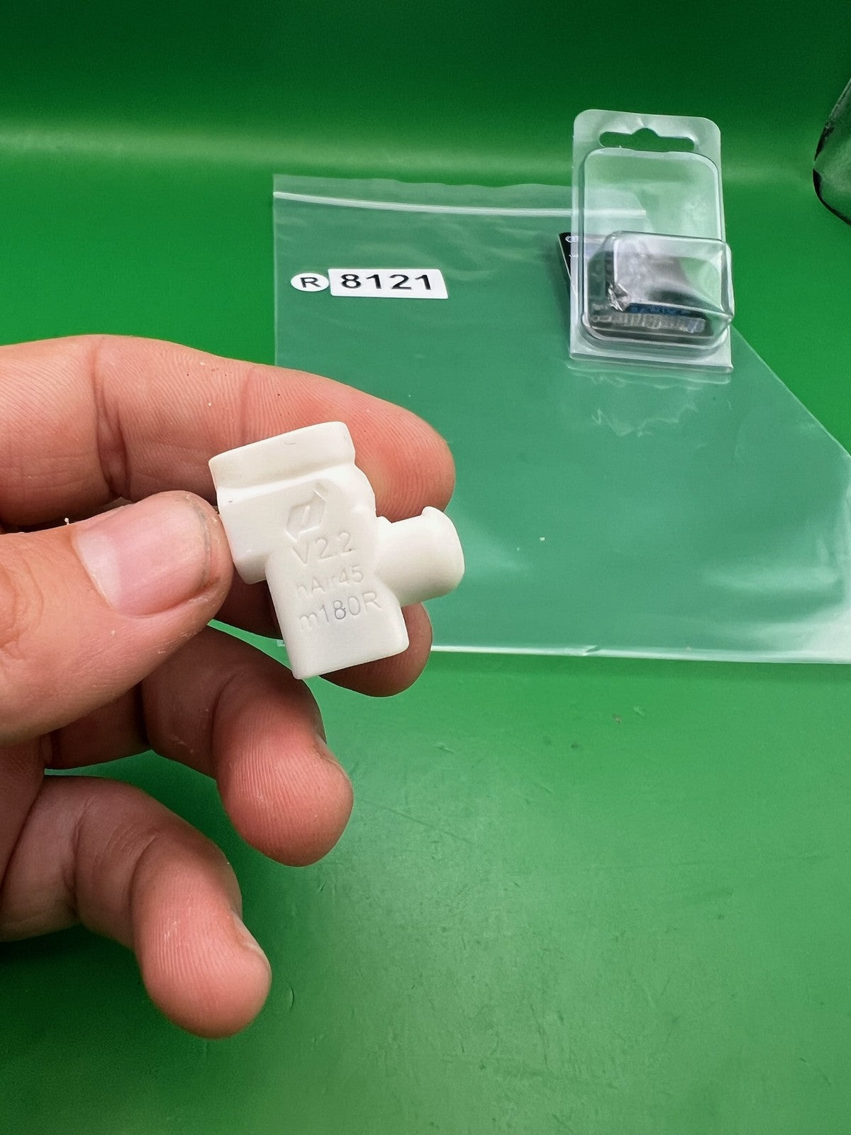 Deadlywind Hair 45 V2 Trigger Vale - M180R White