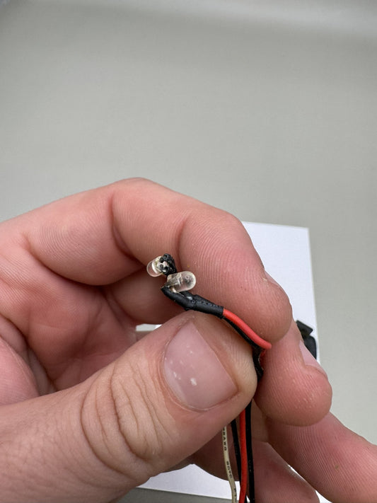 Dye DM12 Eye Wire
