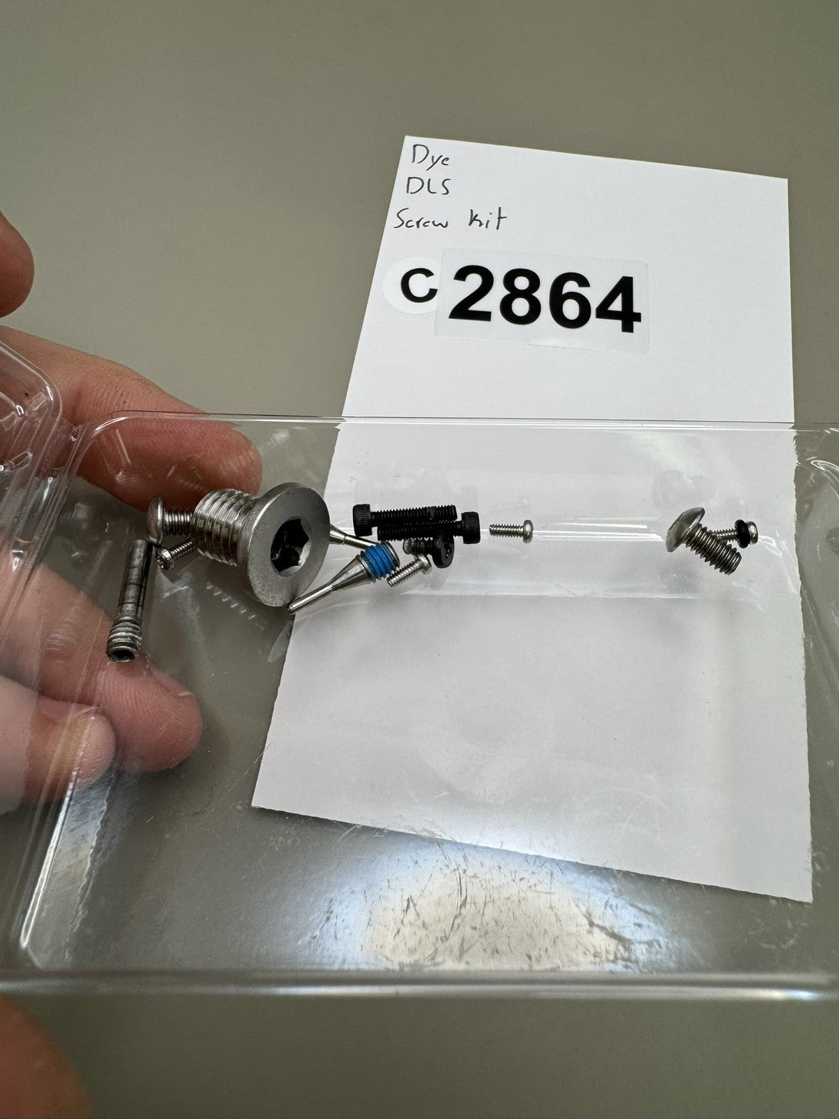 Dye DLS Screw kit