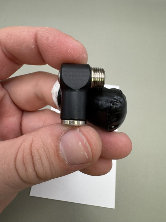 CCM 90° Fitting Black