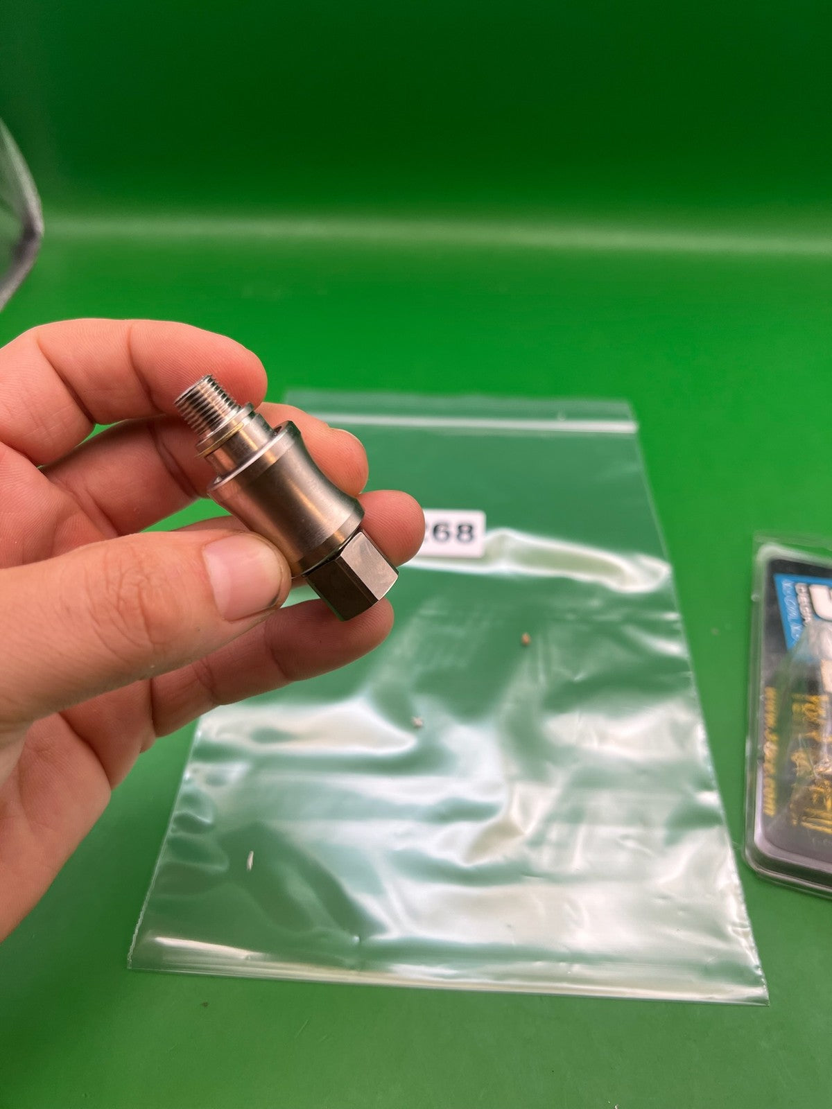32 Degrees Stainless Steel Inline Regulator Silver