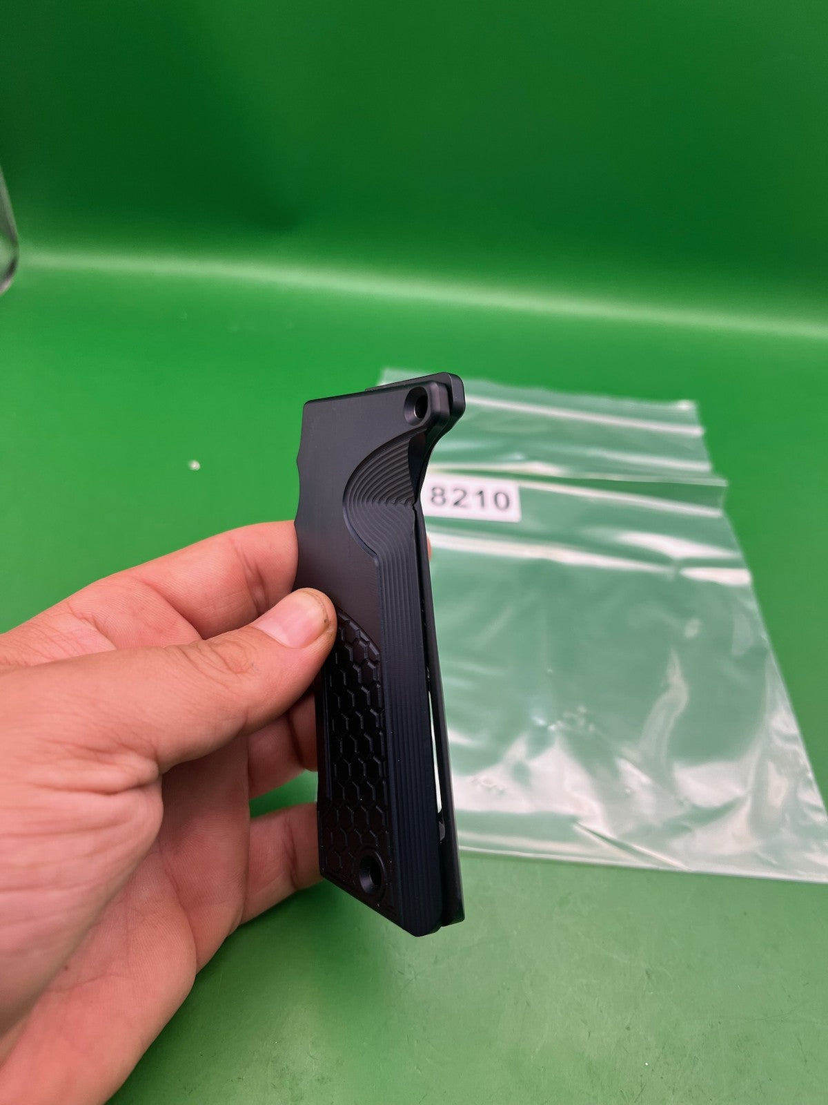 Custom Slim ODM Cocker Aluminum Grips