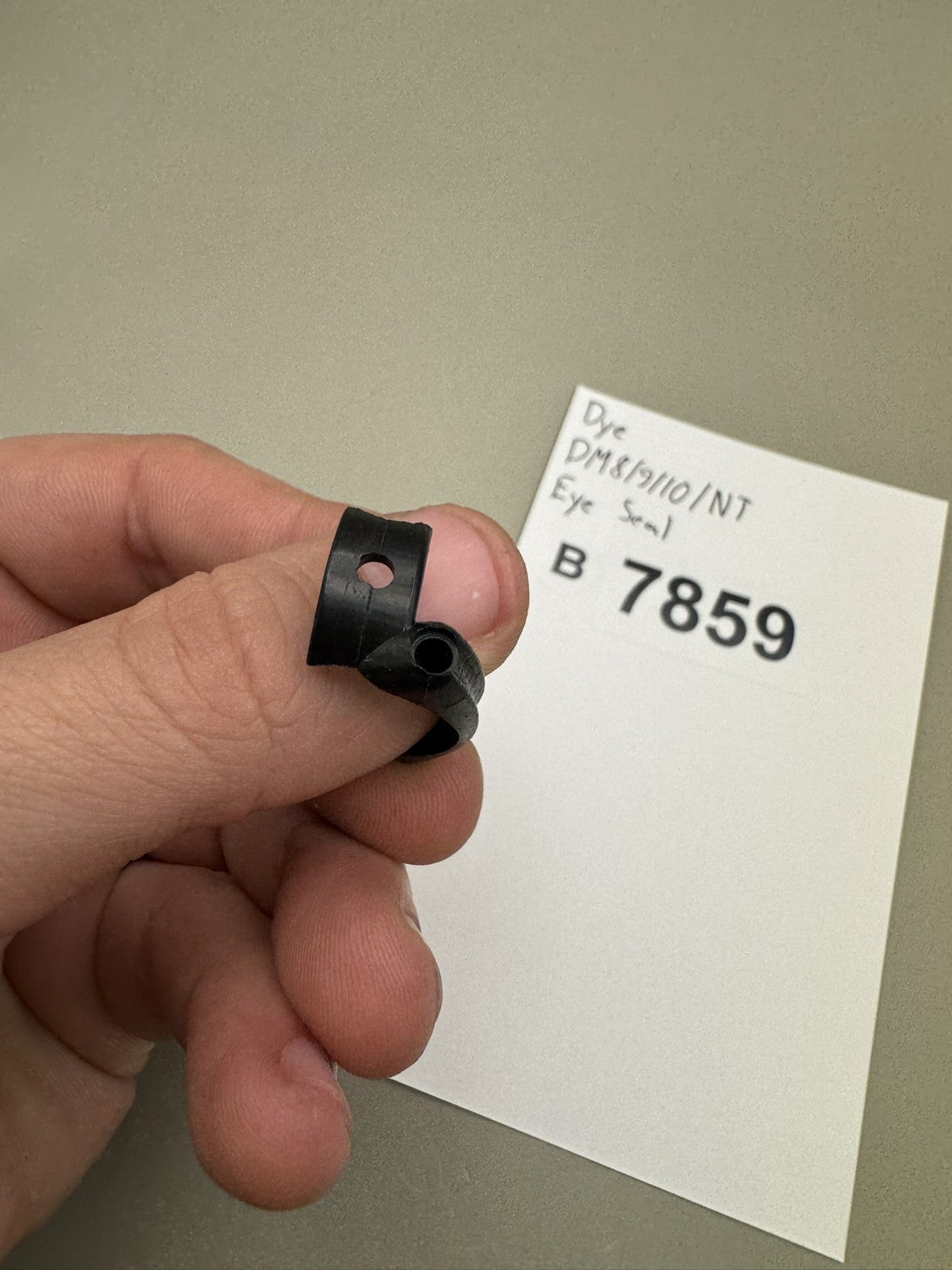 Dye DM6-11 Board Buttons Silver