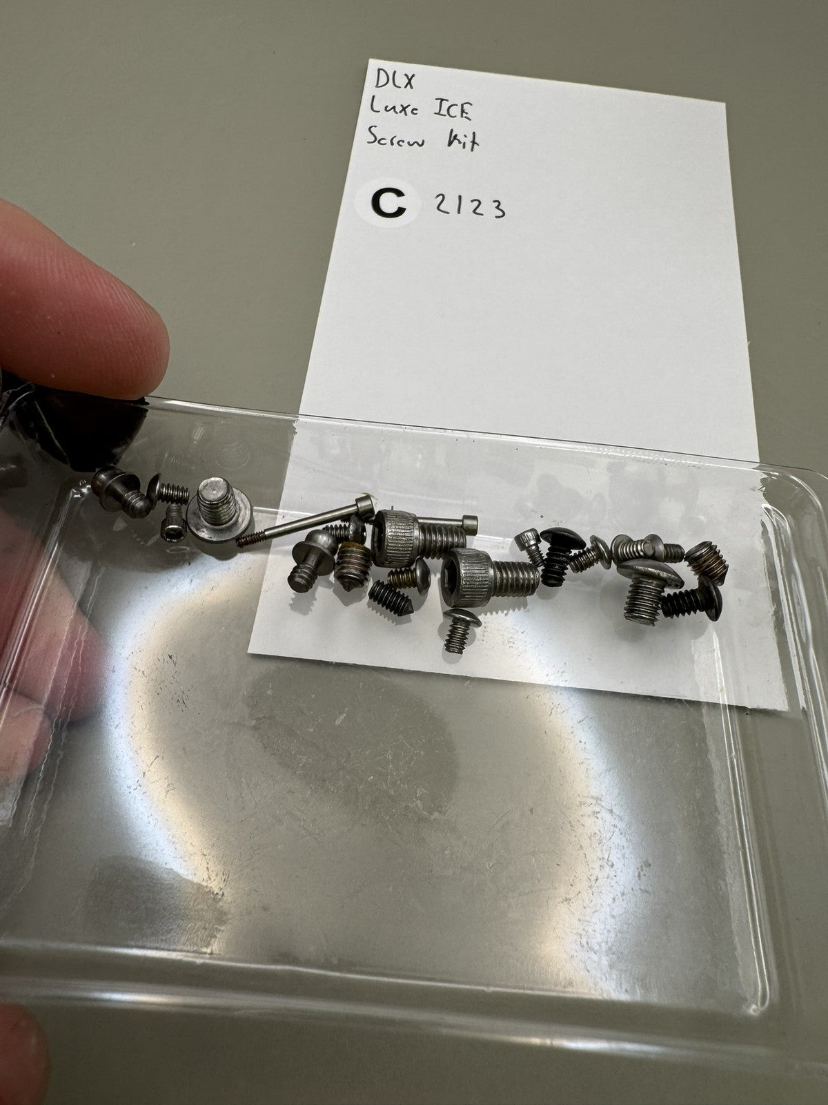 DLX Luxe ICE Screw kit