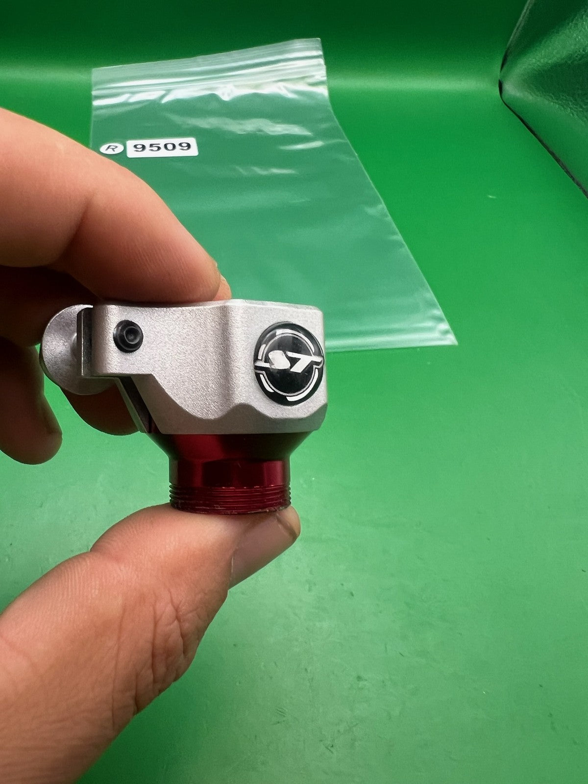 Shocktech Clamping Feedneck Silver Red Anodized Aluminum ION