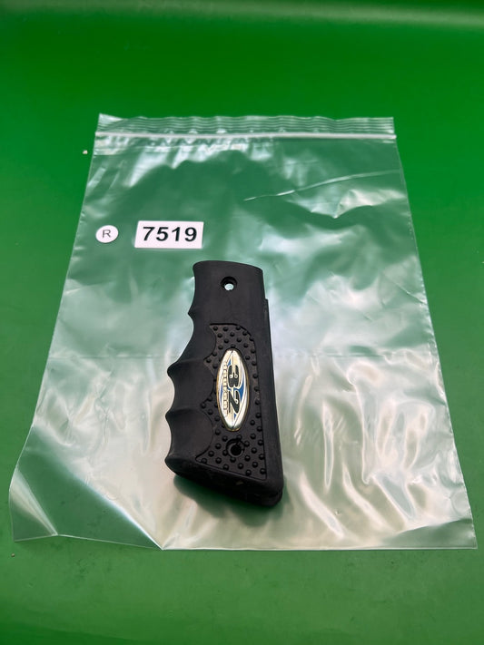 32 Degrees 1911/45 Style Rubber Grip Panels Black Sticky Grips