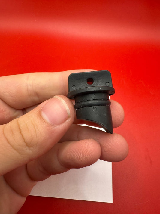 AGD Automag Feed Plug Black