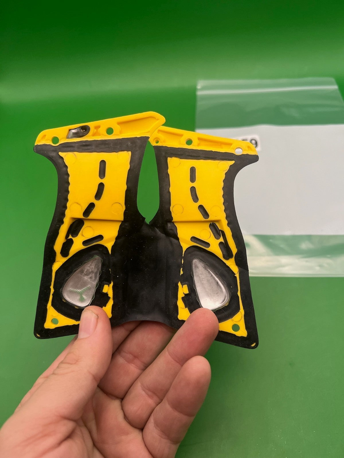 Dye Ultralight Grips - Yellow