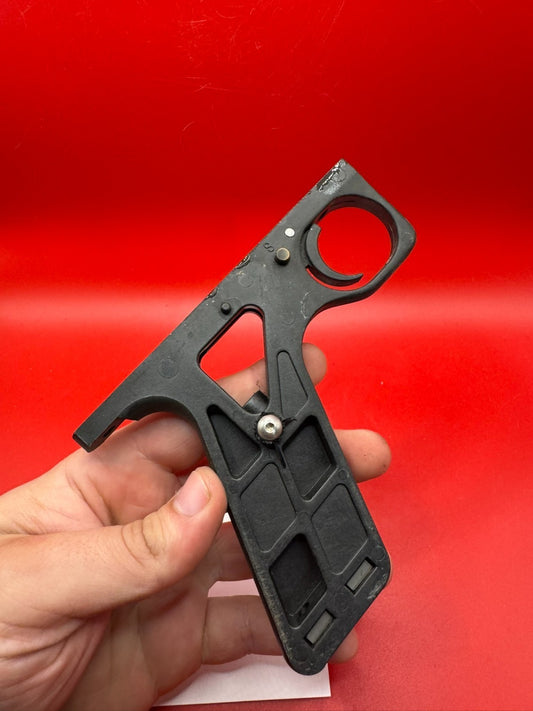 AGD Automag Carbon Frame Black