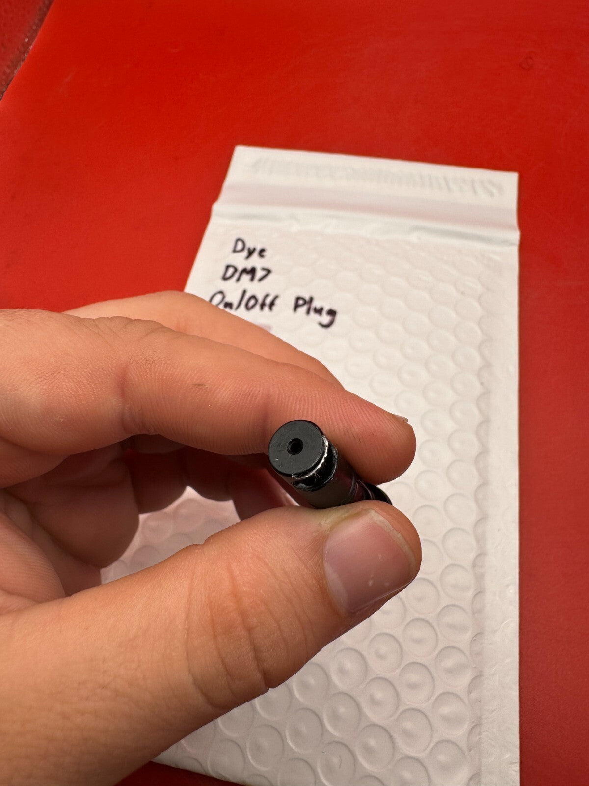 Dye DM7 On/Off Plug
