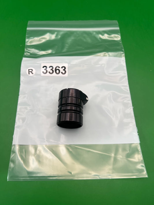 Autococker Clamping Feedneck