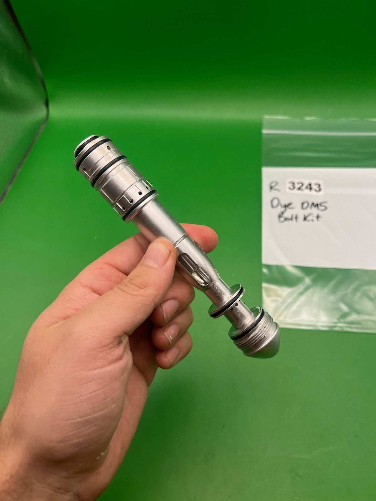 Dye DM5 Bolt Kit