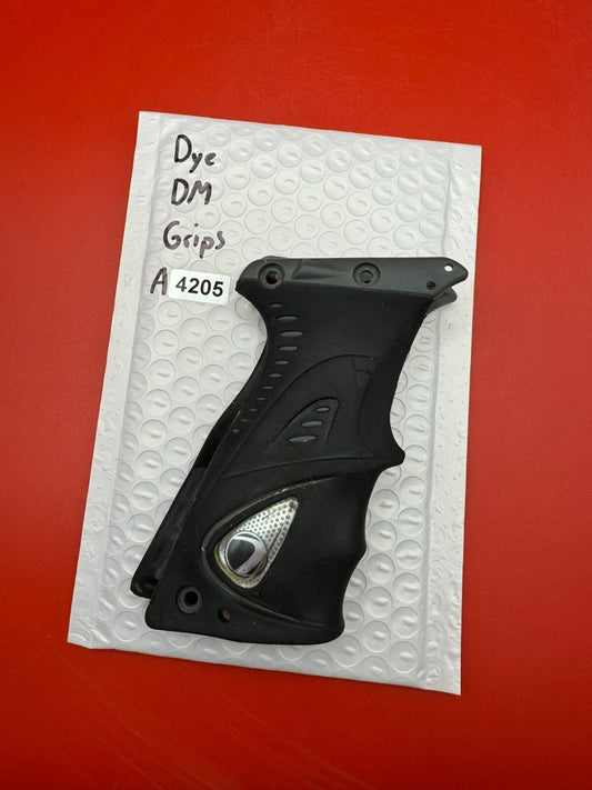 Dye DM Grips