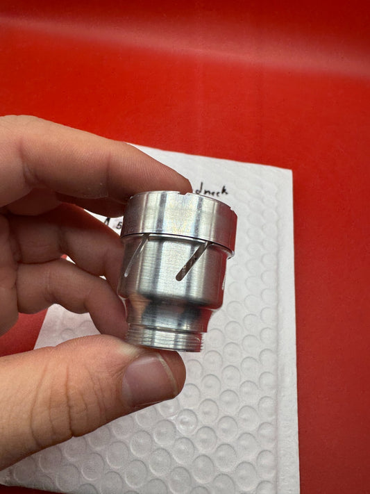 CCM Mid Rise Feedneck Dye Thread