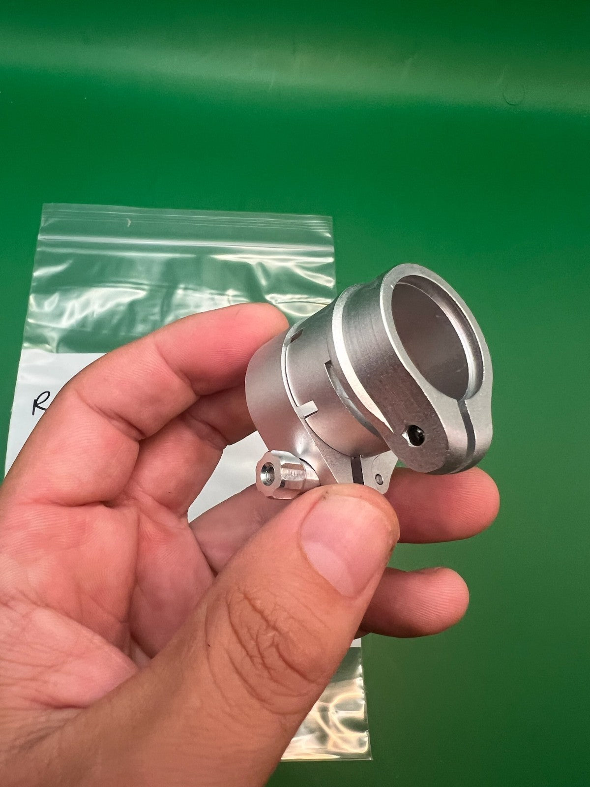 Autococker Clamping Feedneck