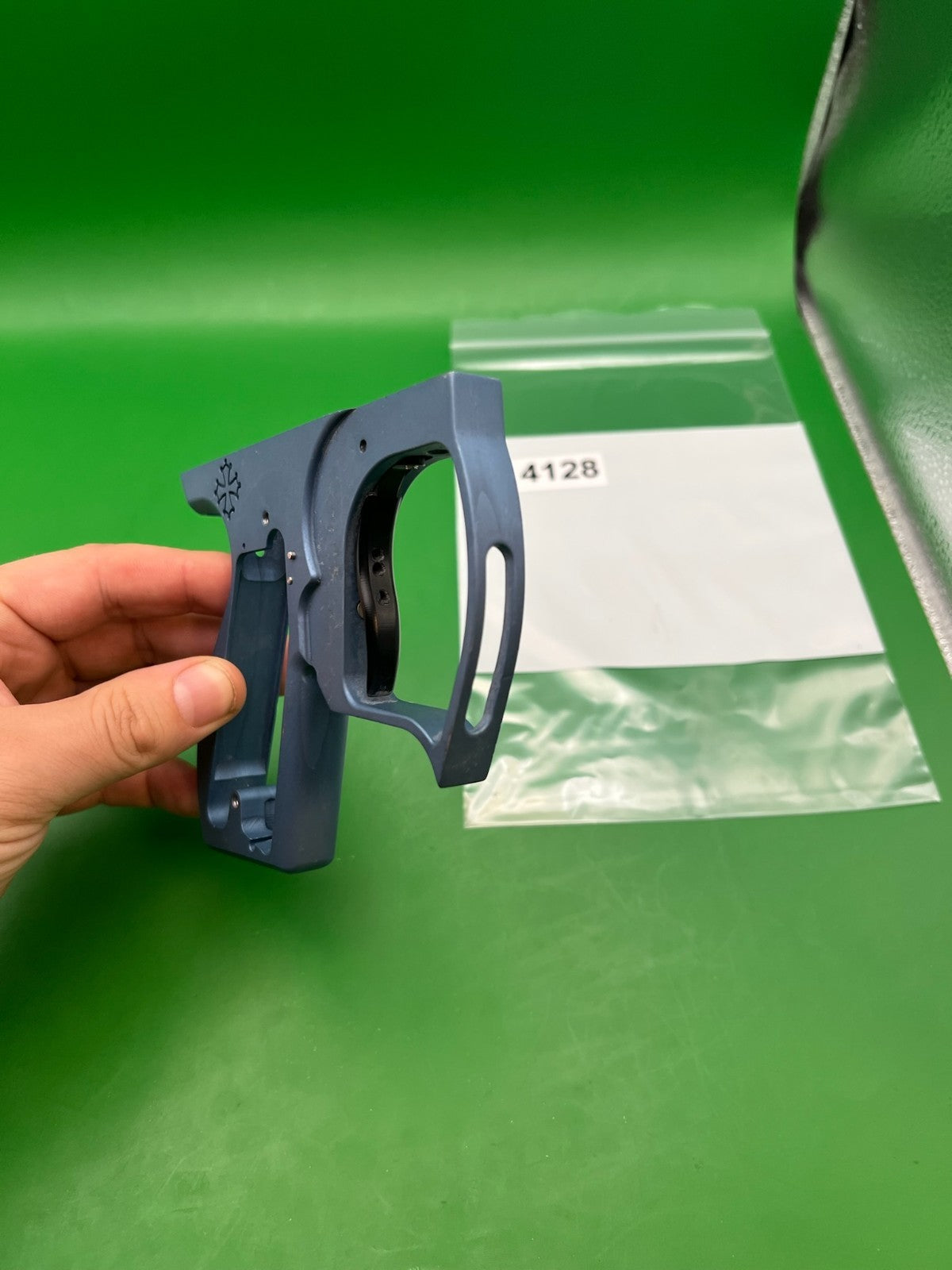 Rare Shocker Ton ton Frame - grey