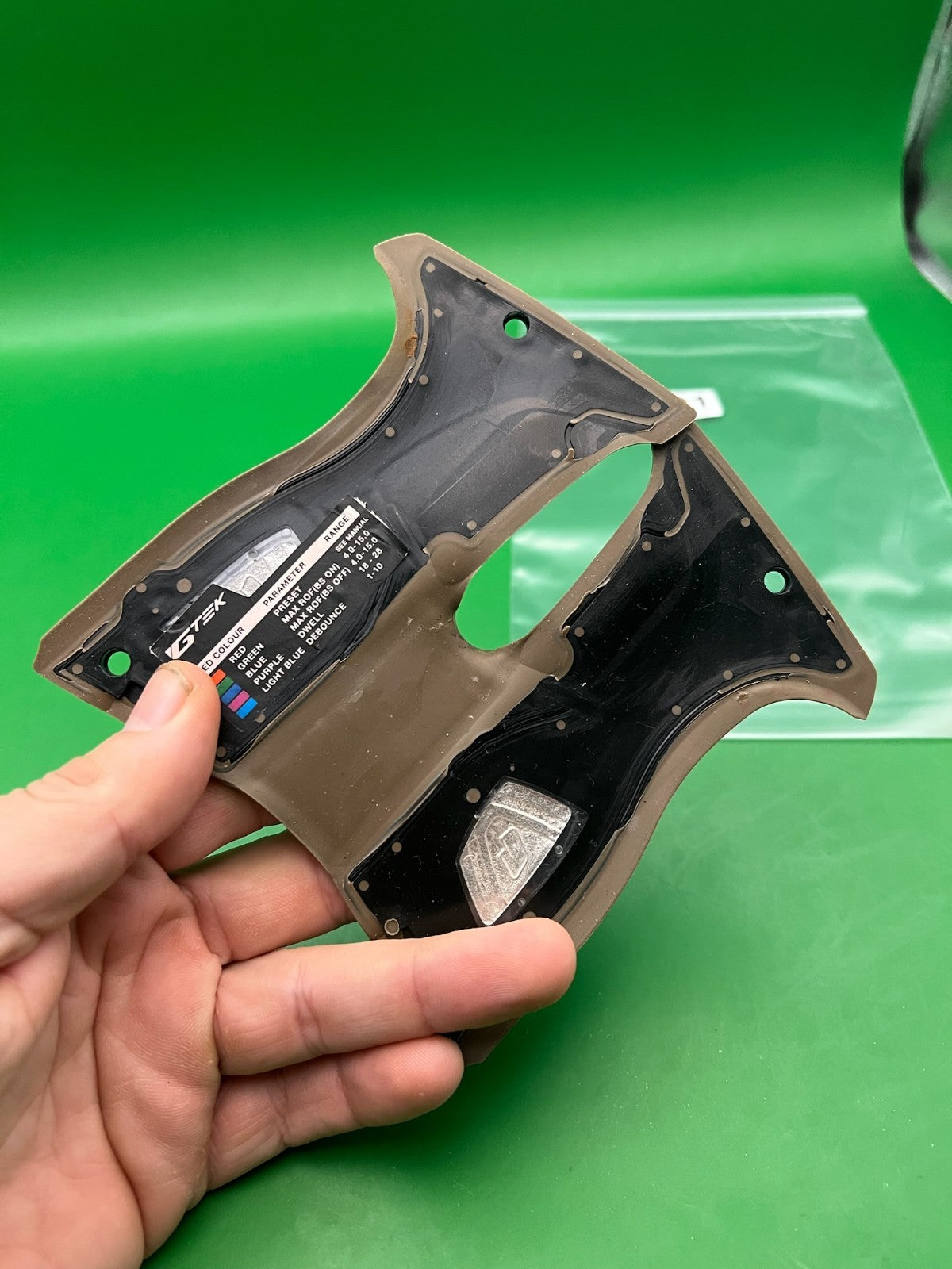 Planet Eclipse Tan Grip