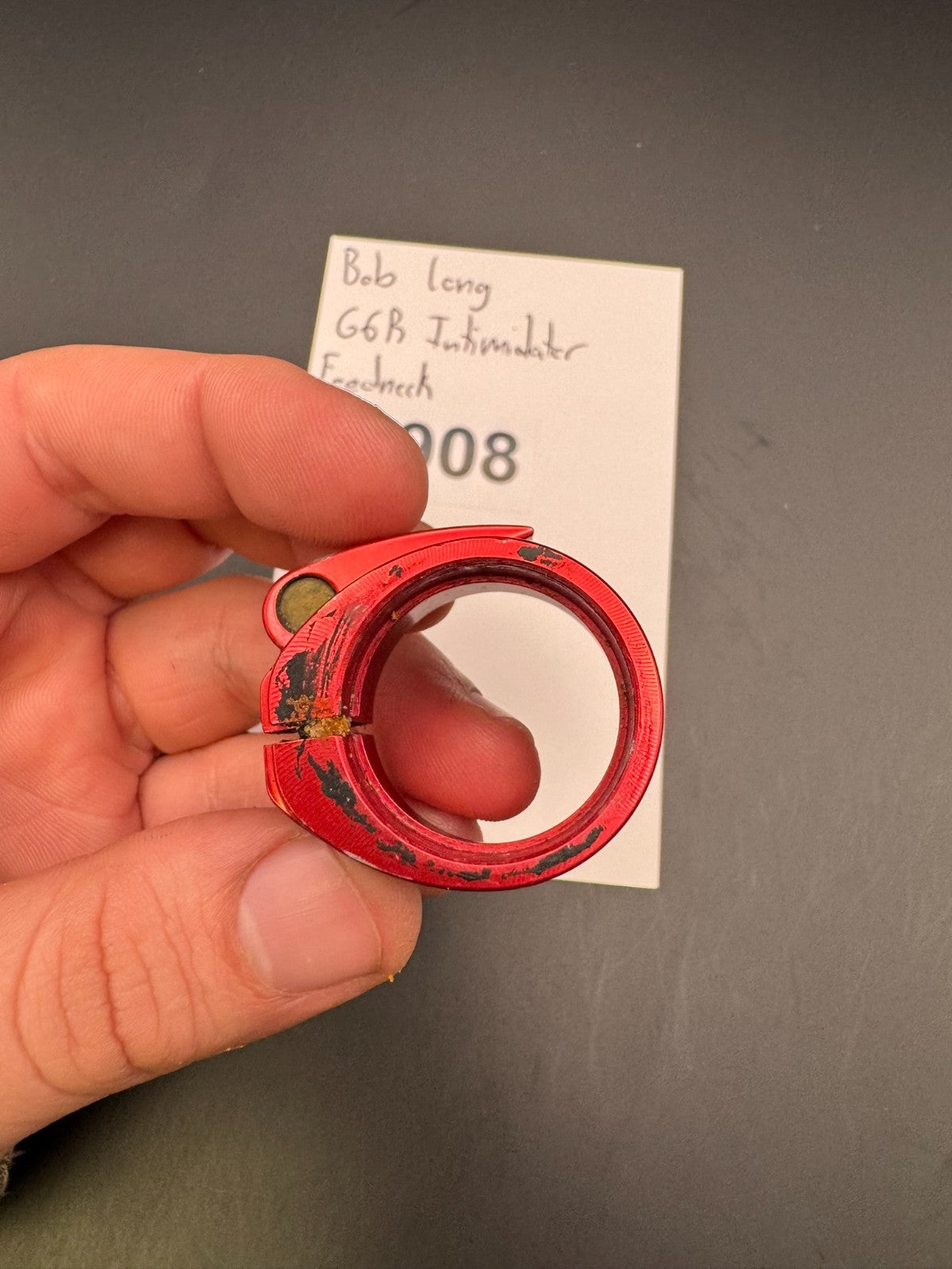 Bob Long G6R Intimidator Feedneck-Red