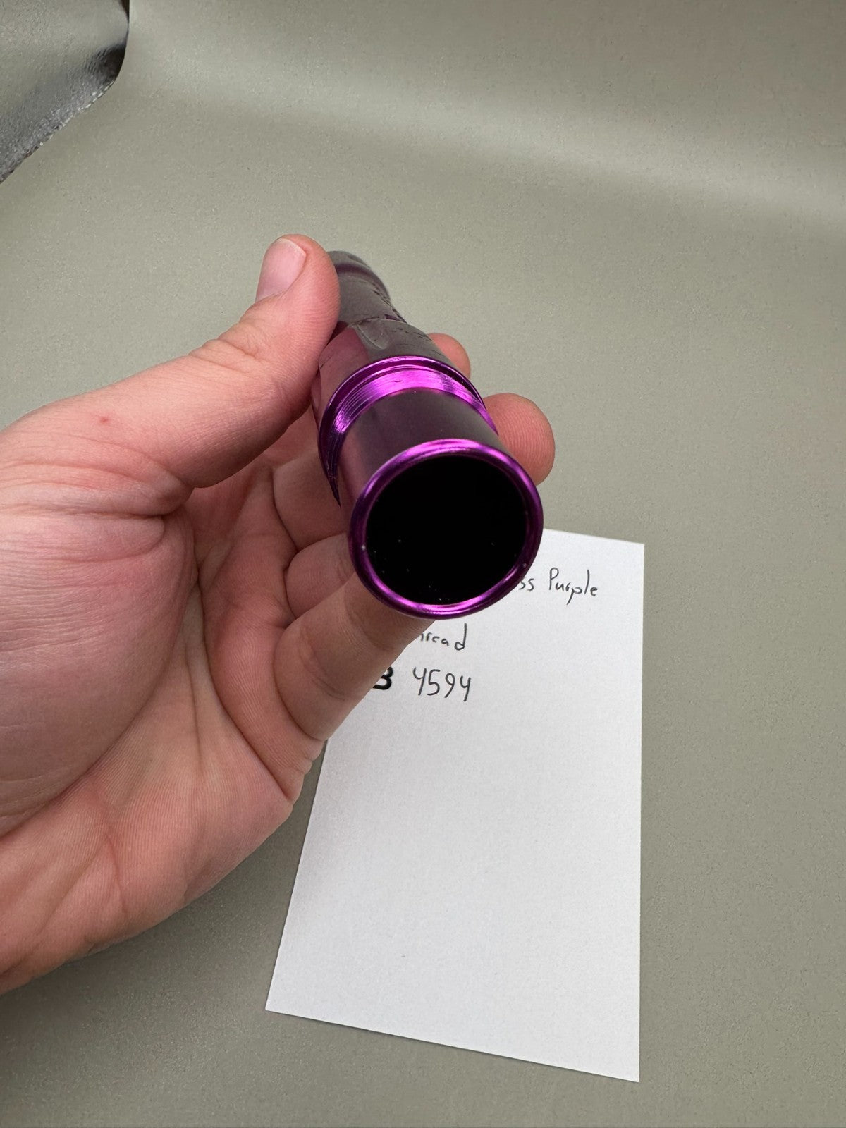 Dye UL Back-Gloss Purple 688 Bore AC Thread