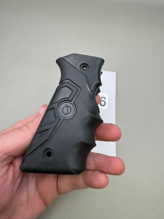 Smart Parts 1911/45 Style Grips-Black