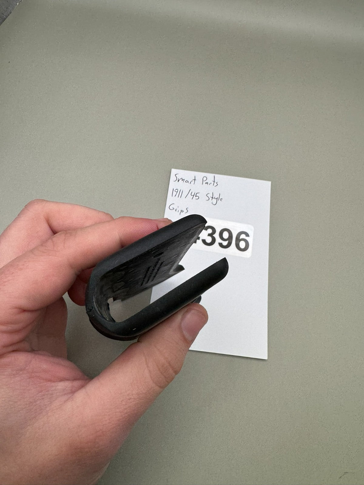 Smart Parts 1911/45 Style Grips-Black