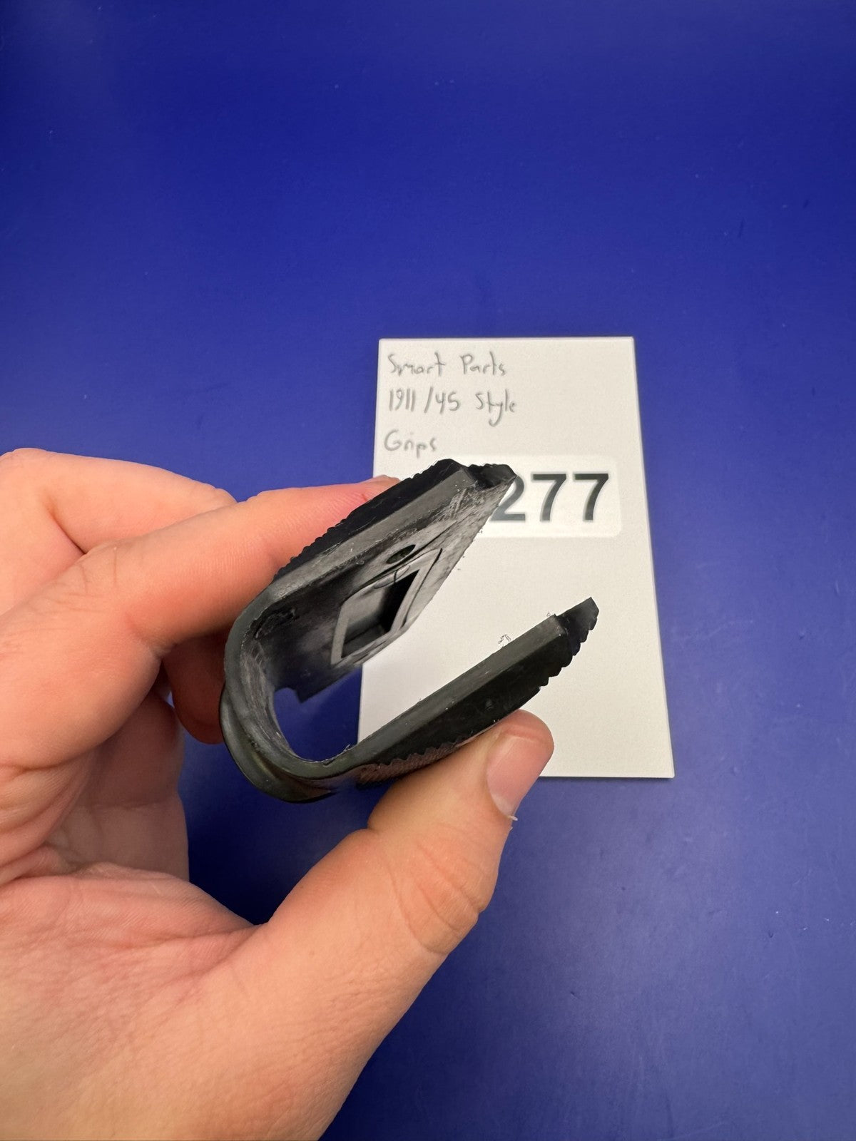 Smart Parts 1911/45 Style Grips-Black