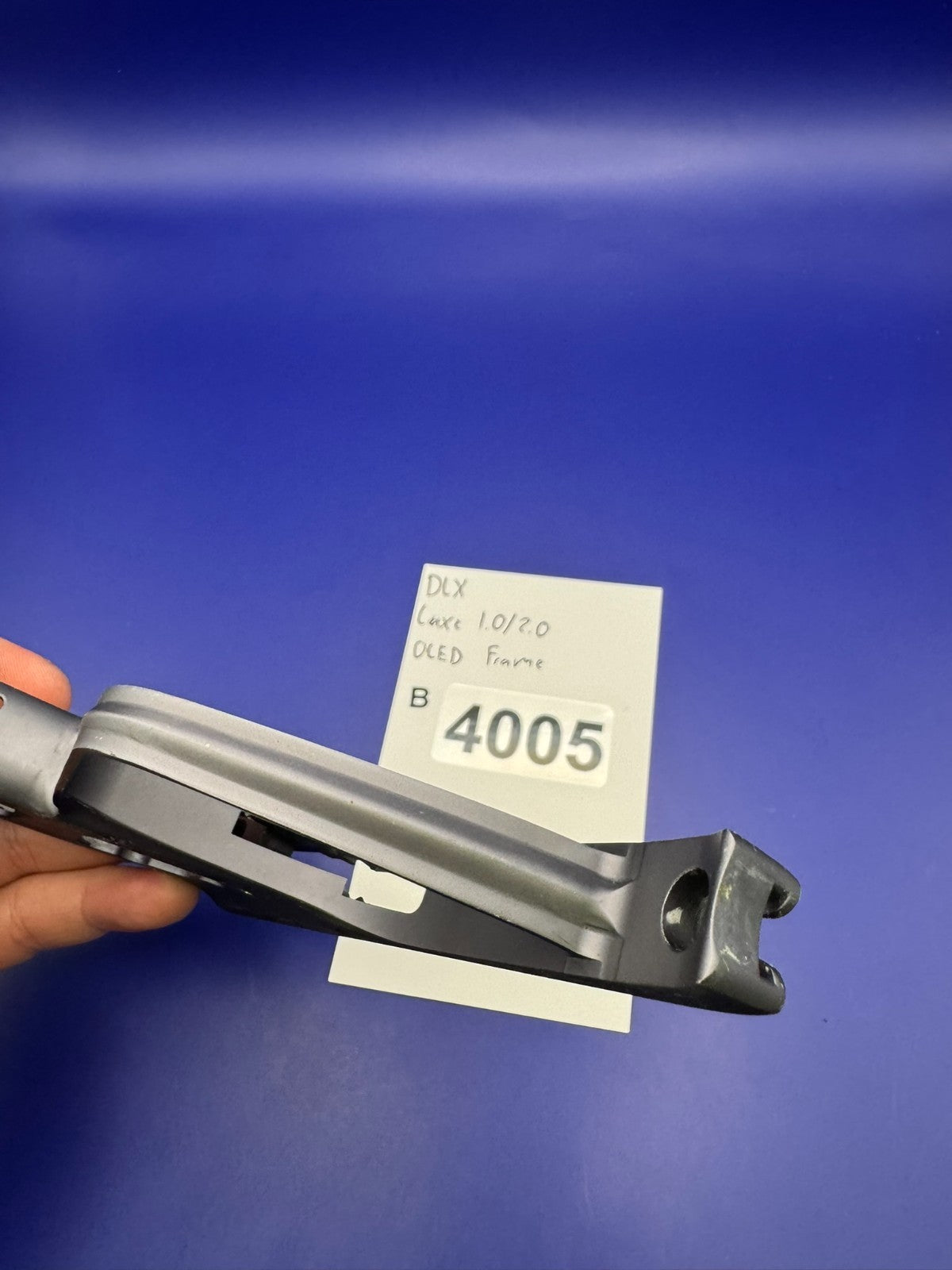 DLX Luxe 1.0/2.0 OLED Frame-Grey