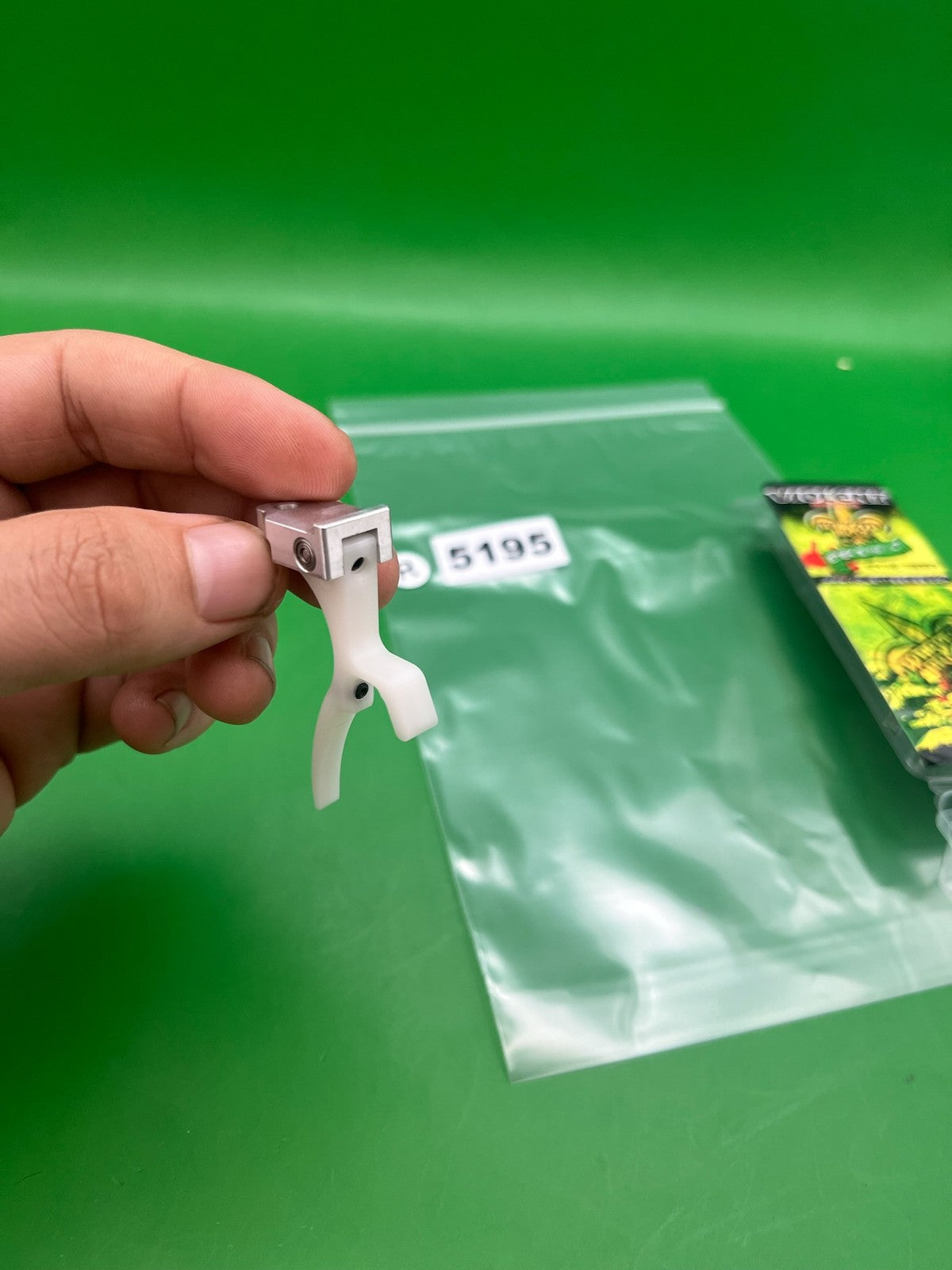Violent Series ETEK 3AM/LT Scyther Trigger White