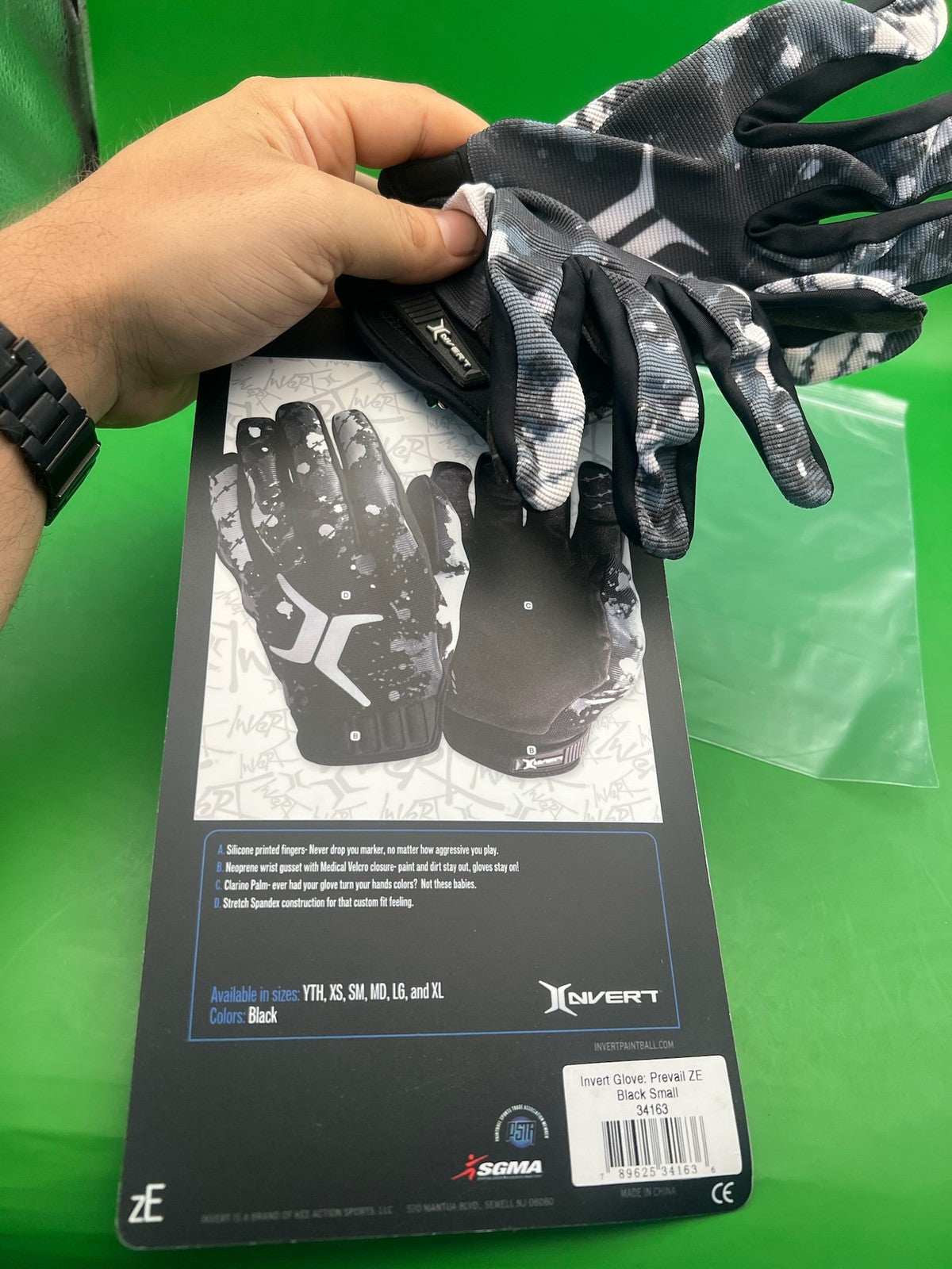 Invert Prevail ZE Gloves Black Small