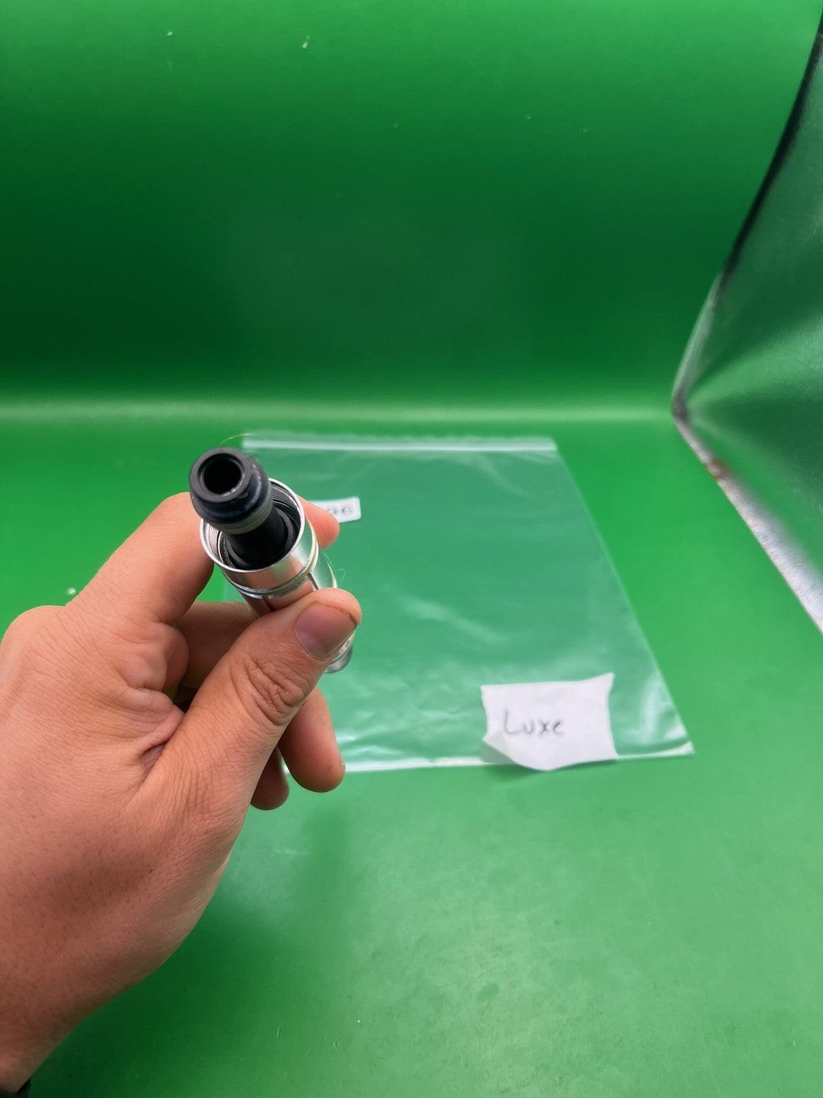 DLX Luxe Bolt Kit