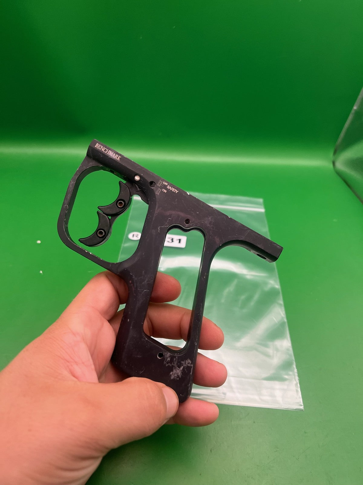 Benchmark AGD Automag  Frame Black