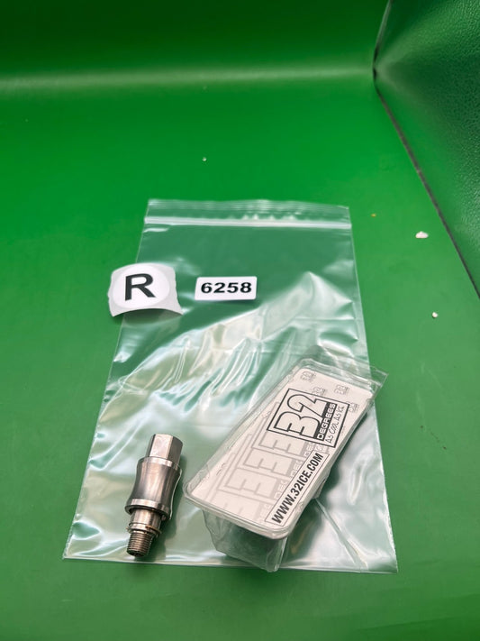 32 Degrees Stainless Steel HPA Tank Regulator Silver