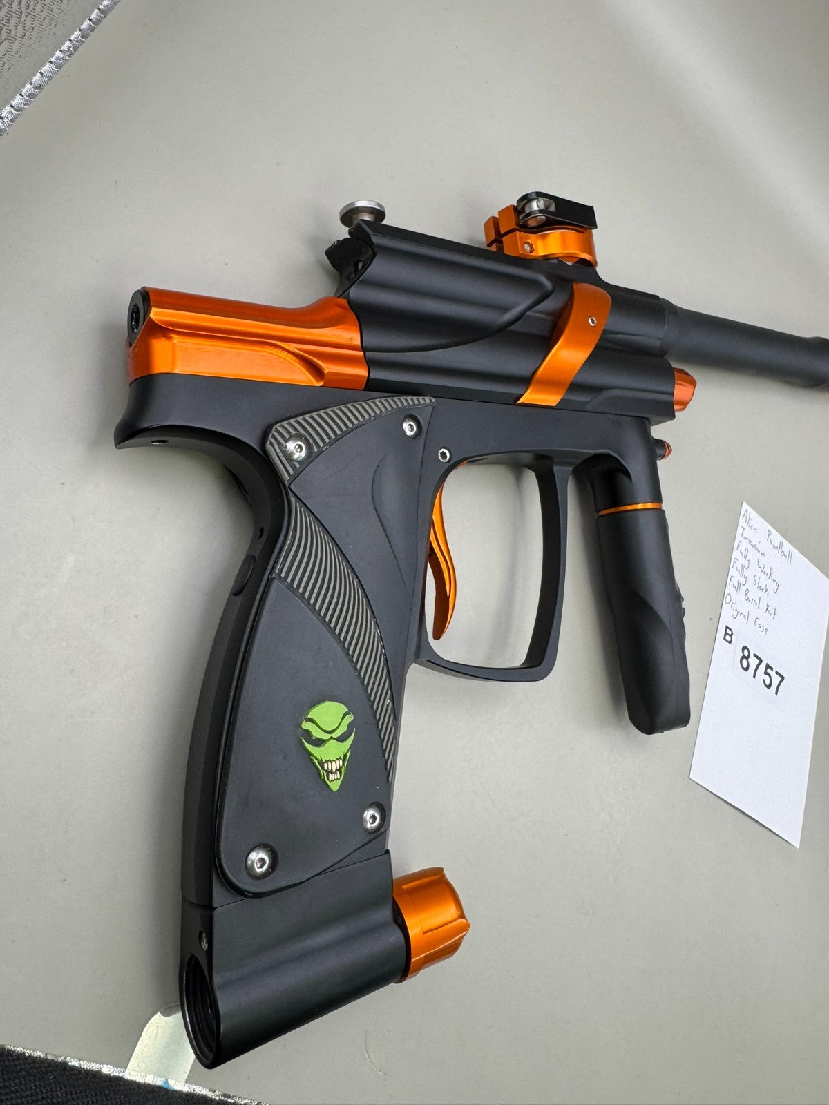 Alien Paintball Invasion - Paintball Marker Fully Working