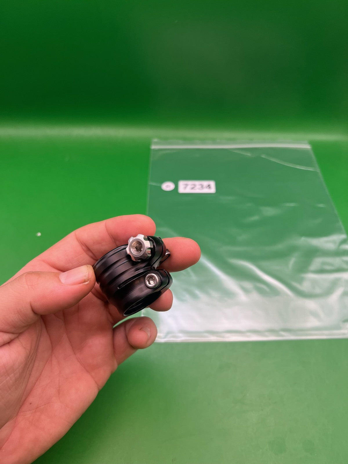 Clamping Feedneck Black Planet Eclipse