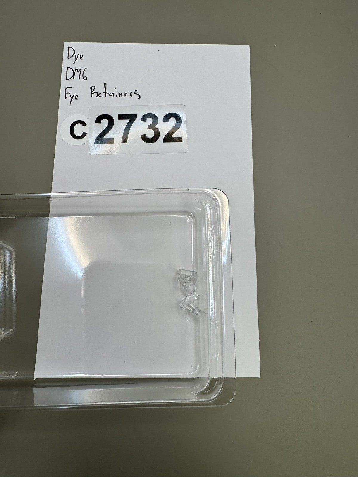 Dye DM6 Eye Retainers