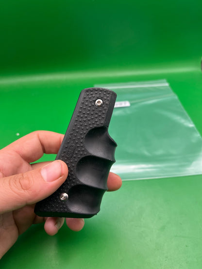 A.N.S Xtreme 1911/45 Style Grips