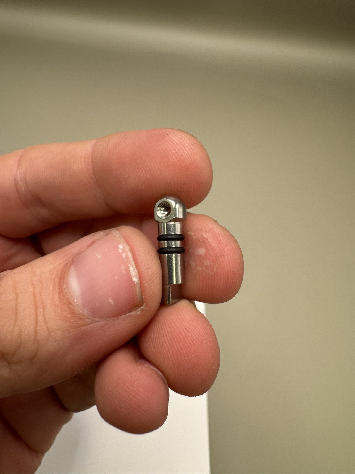 DLX Luxe 2.0 Bolt Lock Pin