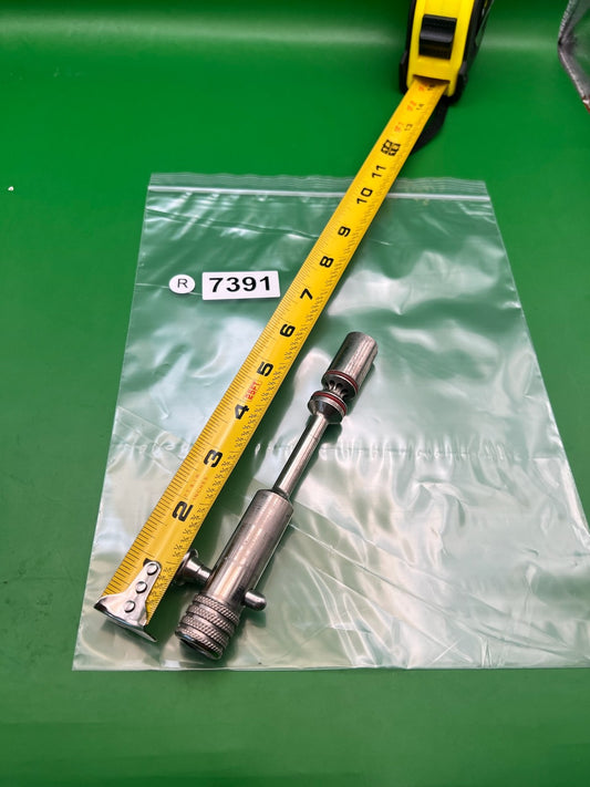 Autococker Bolt