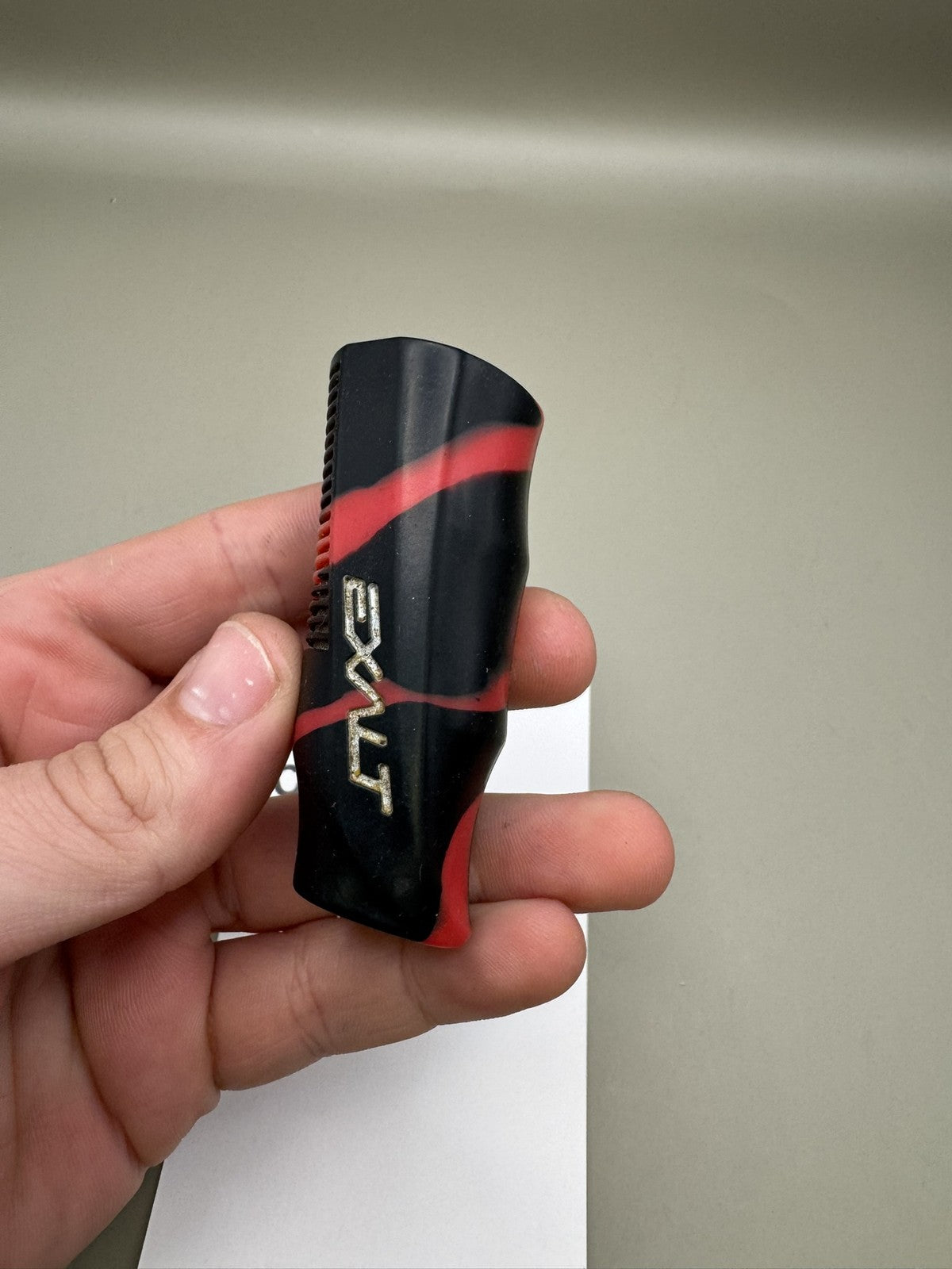DLX Luxe 1.0/2.0 HPR Cover Black Red Exalt