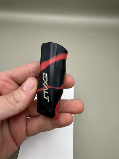 DLX Luxe 1.0/2.0 HPR Cover Black Red Exalt