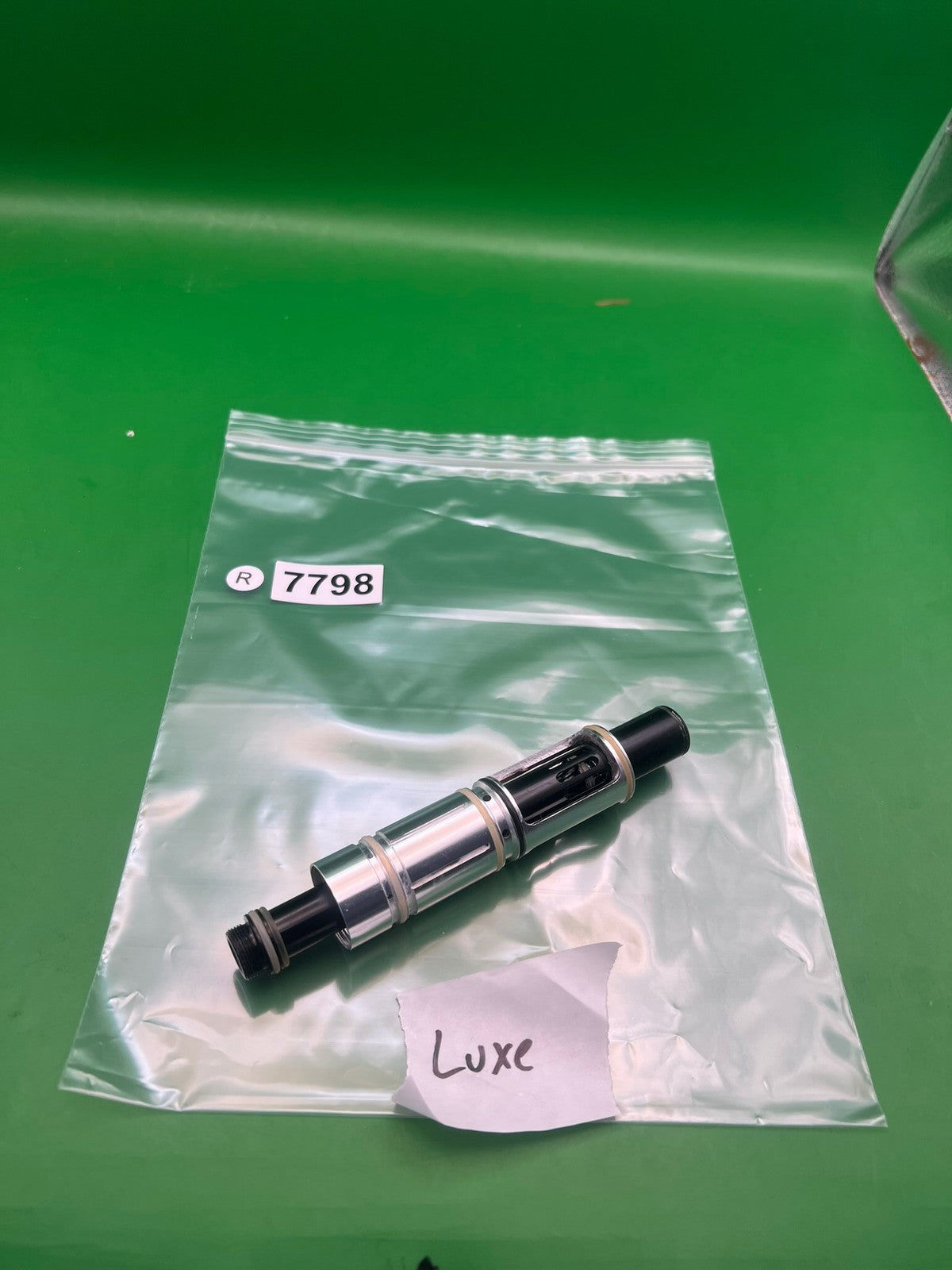 DLX Luxe Bolt Kit