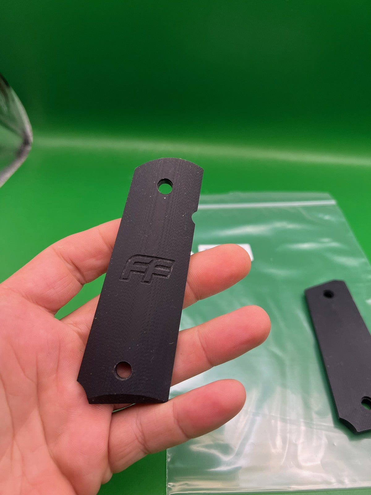 Hogue 1911/45 Style Split Grips