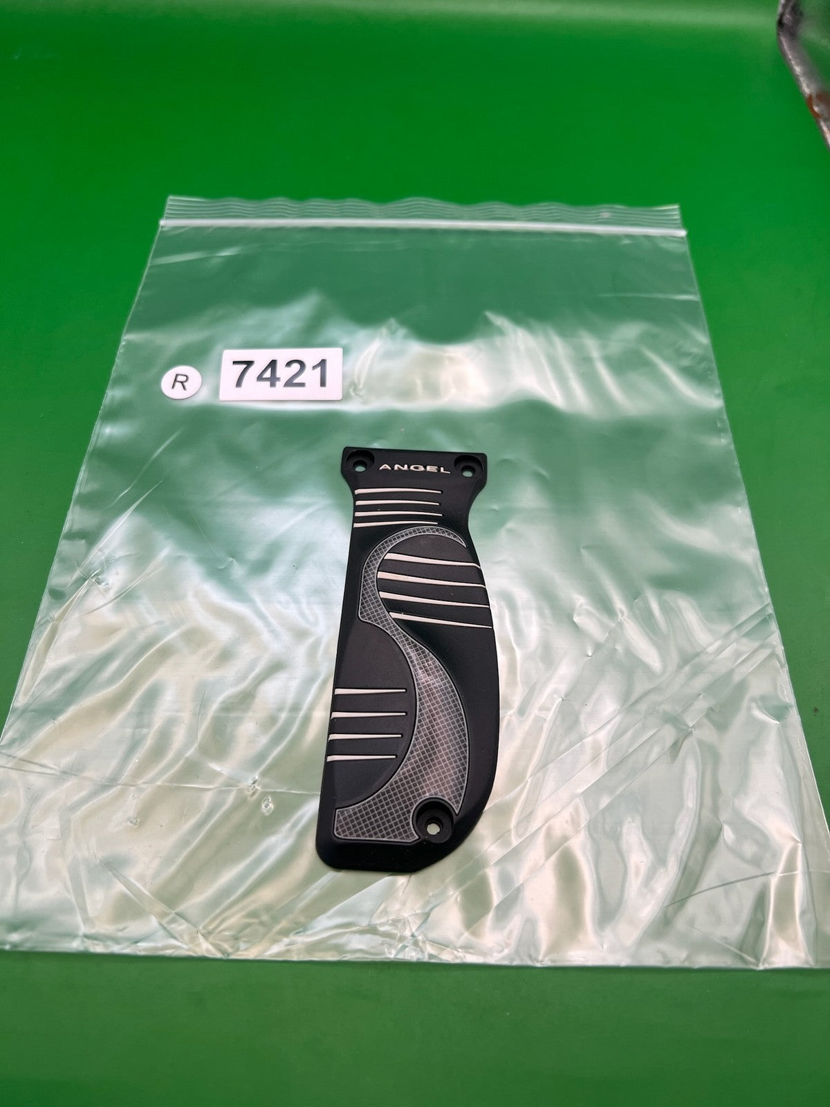 Left Angel Speed 90* Grip Panel