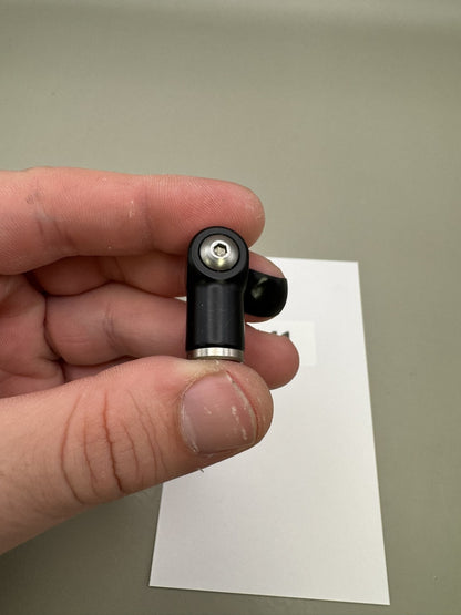 CCM 90Â° Fitting Black