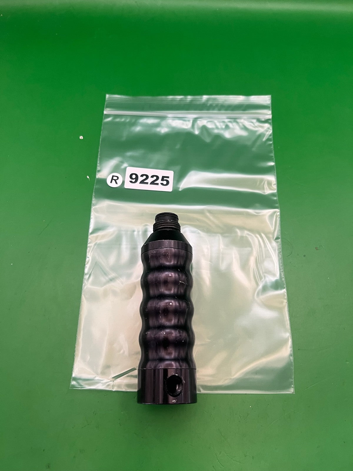 Vintage Paintball CO2 Expansion Chamber Ribbed 6-Stage Vertical Grip Black
