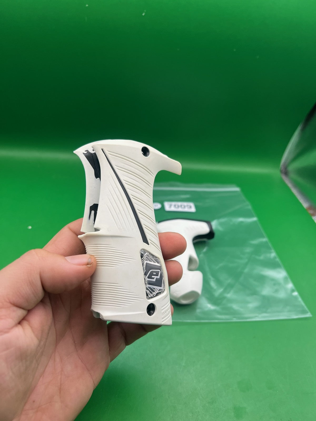 Planet Eclipse Lv1.6 Grips