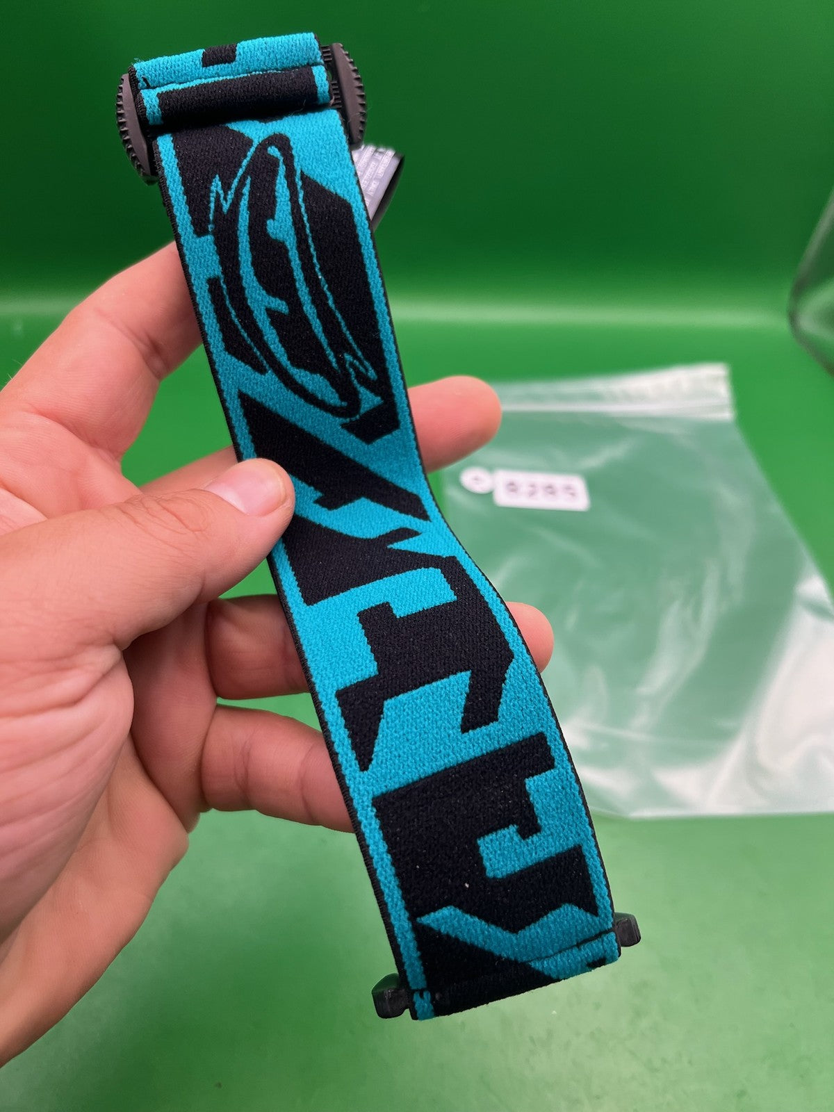 JT PB Proflex Strap Black/White