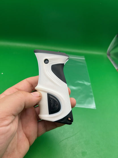 DLX Luxe Tm40 Grips