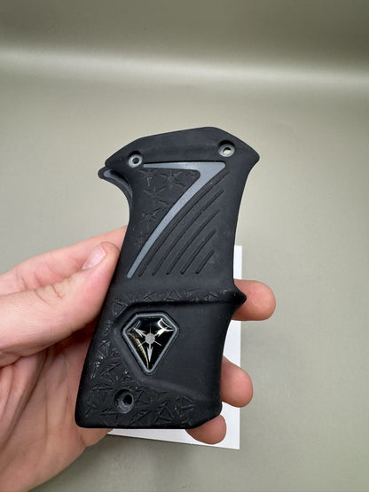 Dangerous Power G5 LCD Grips